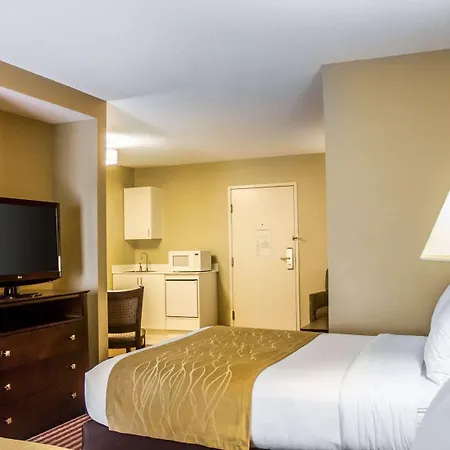 Comfort Inn & Suites Dayville Exterior photo
